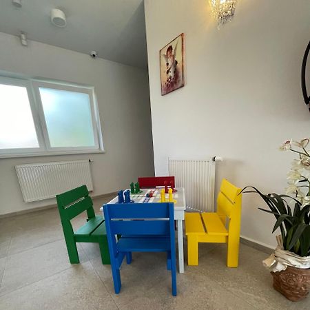 Zafir Hotel Dunajska Streda Bagian luar foto
